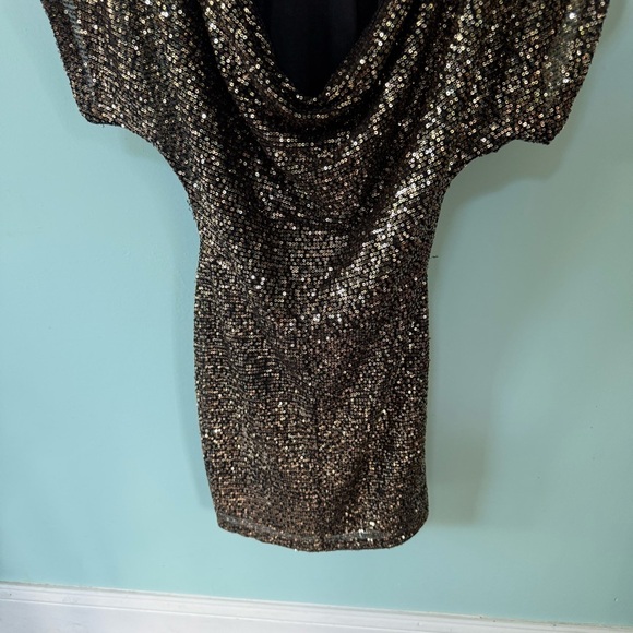 Express Women’s Sequin Black and Gold Mini Dress Size Small Taylor Swift Dress - Picture 6 of 9